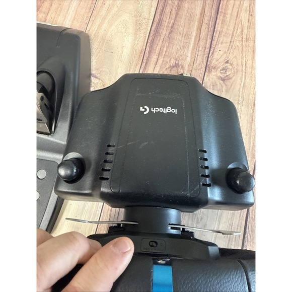 Logitech G29 Driving Force Racing Wheel & Pedals PC/PS5/PS4/PS3. No Power Cord - Picture 3 of 12
